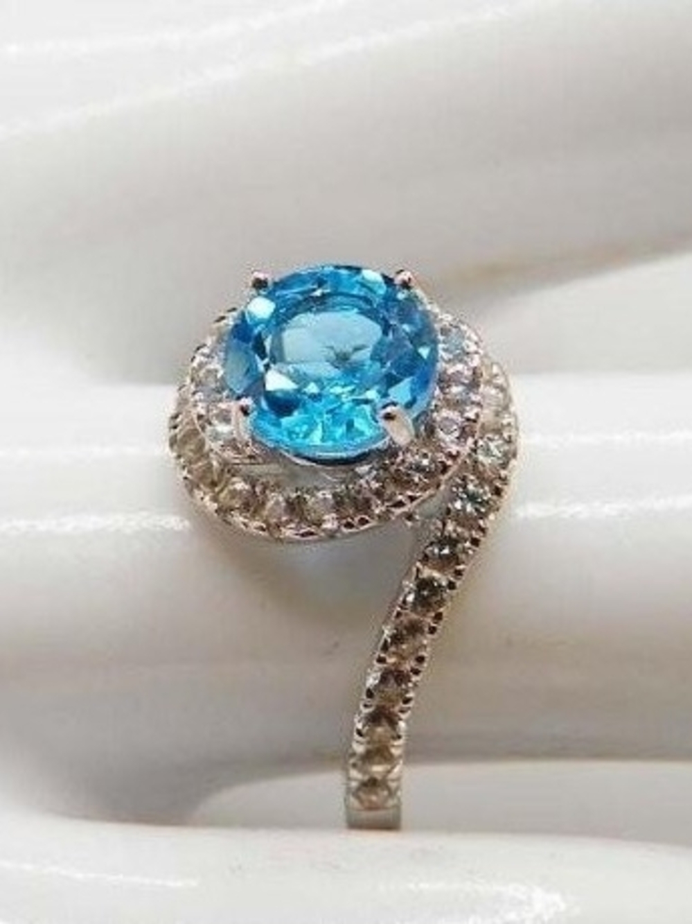 Halo Swirl Ring with Round Blue Gemstone 925